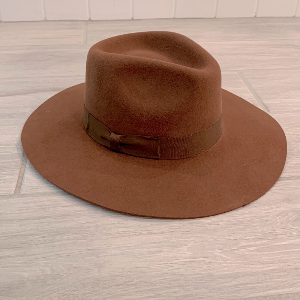 Urban outfitters hat!